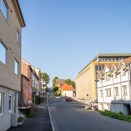 Elegant And Comfy Apartment Tromso Exterior photo
